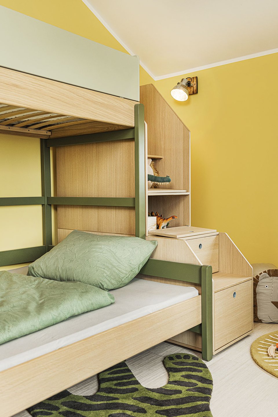 Familienbett: Flexa, Teppiche: Ferm Living, Oyoy